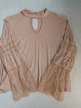 Xhilaration Blush Lace Sleeve Top Size M
